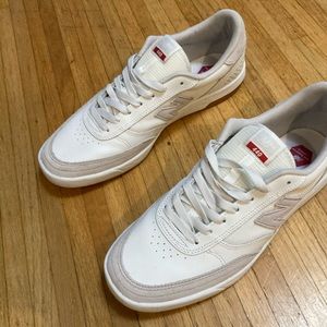 New balance skate shows